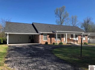 4133 Hillcrest Ave, Paducah, KY 42001