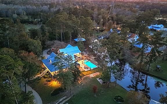 3rd image of 18206 Monga Dr