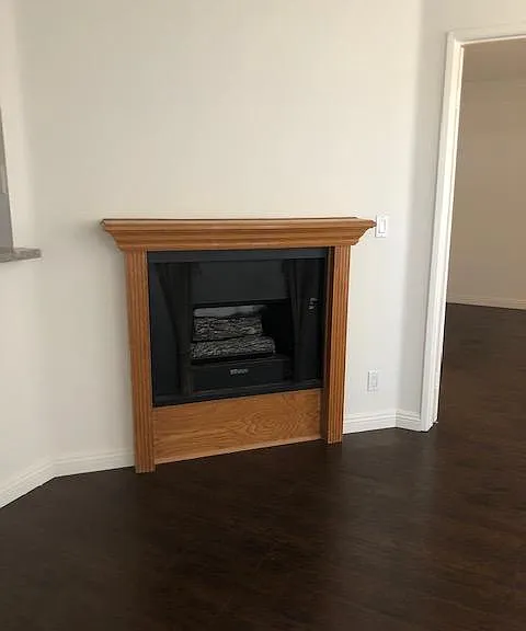 13719 Oxnard St. — Photo 9