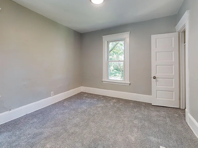 3222 W 94th St — Photo 60