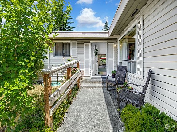 2nd image of 6202 NE 153rd Street