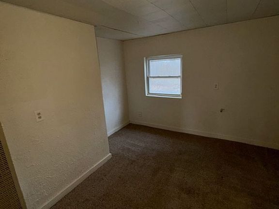 2nd image of 1813 Jeanette Ave