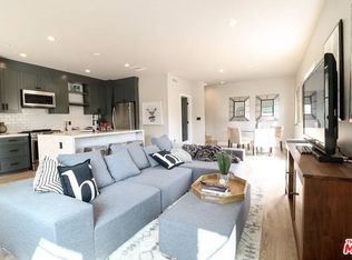 1253 S Plymouth Blvd, Los Angeles, CA 90019