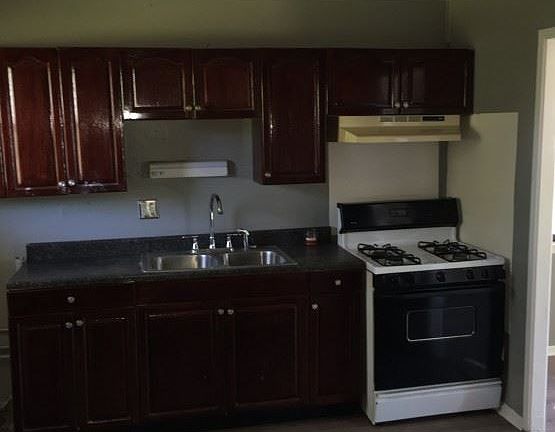 3rd image of 7330 E 53rd St