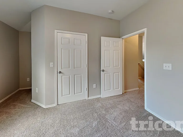 5727 Canterbury Run — Photo 10