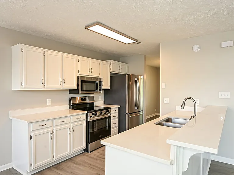3108 Creekview Ln — Photo 10