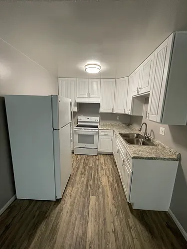 1488 Reed Ave #8 Photo 1