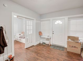 905 Oakhurst St #905, Houston, TX 77023