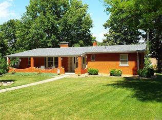 110 Wedgewood Ln, Trenton, IL 62293