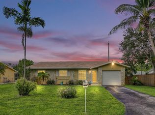 2740 SW 46th Pl, Fort Lauderdale, FL 33312