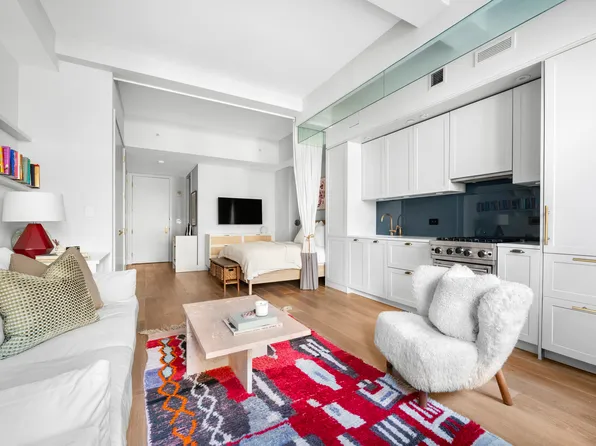 93 Worth Street image 2 of 4