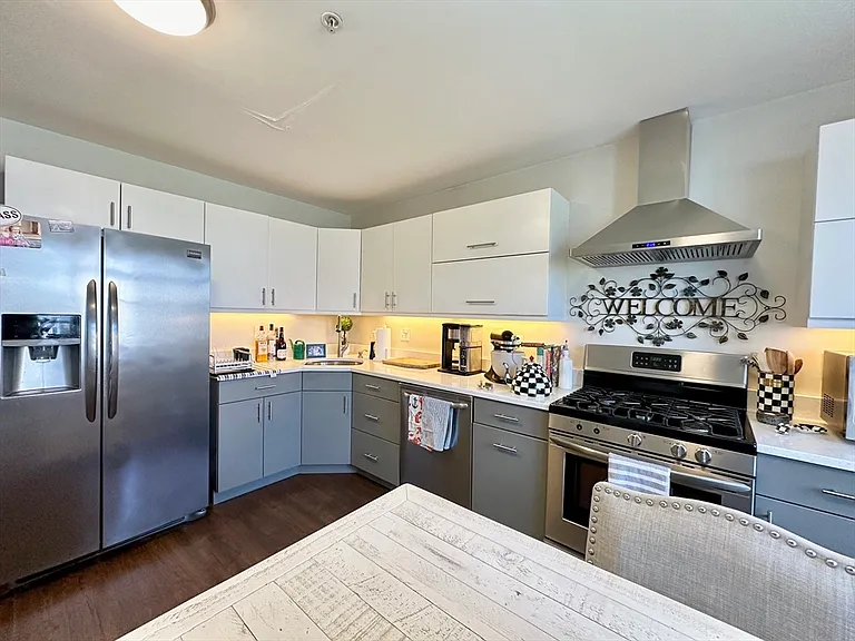 180 K St #2 — Photo 3