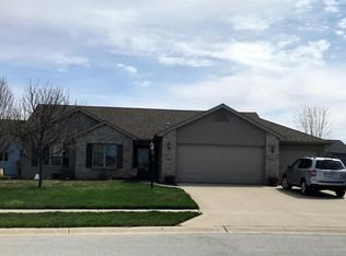 12308 Cliff View Ct, Fort Wayne, IN 46818