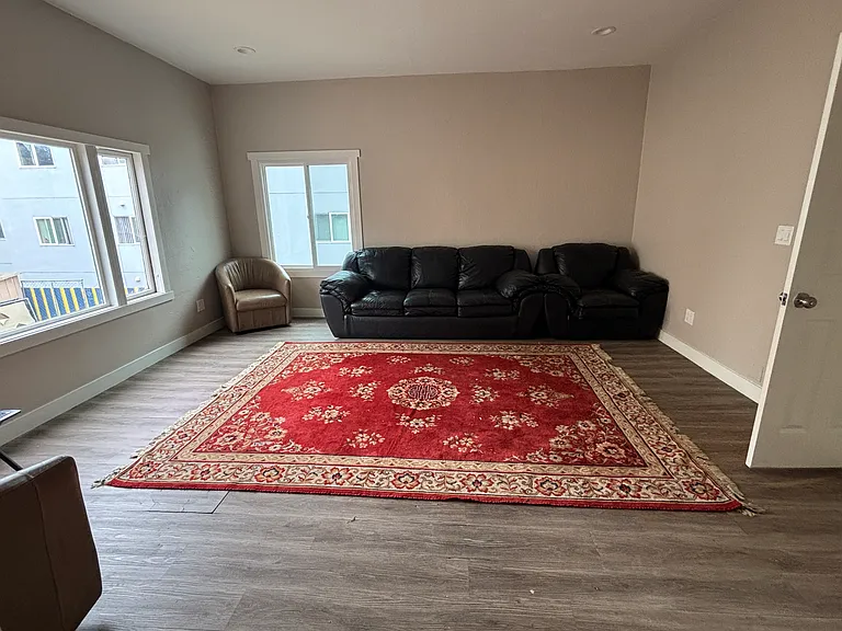 2434 Warring St #20 — Photo 2