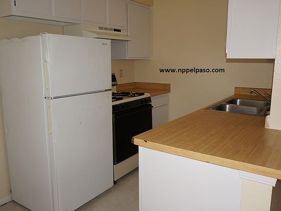 3rd image of 9008 Lawson St APT 4