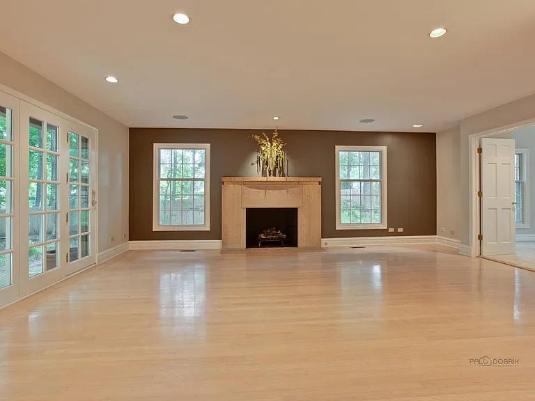 427 N Sheridan Rd — Photo 12