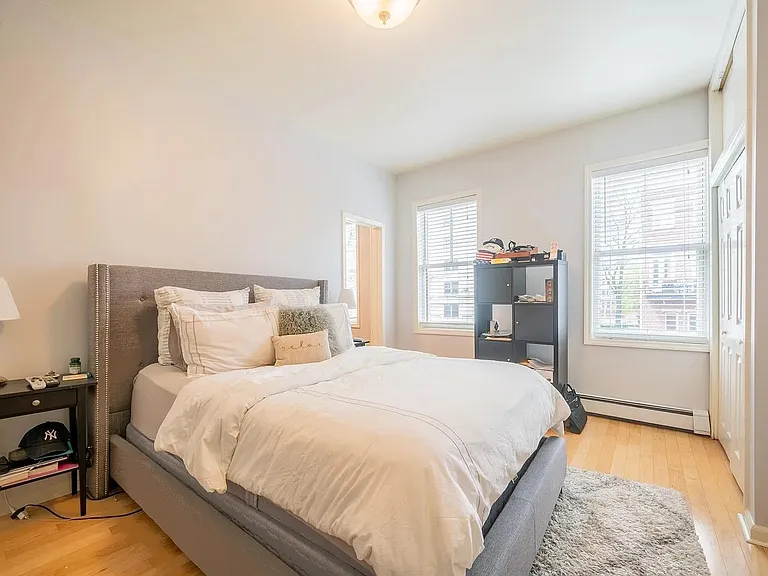 223 Monroe St #2 — Photo 5