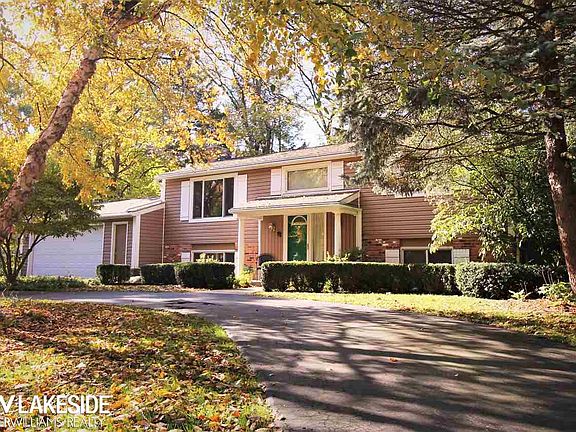 2nd image of 3575 Eastbourne Dr