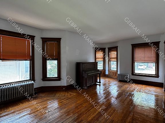 4th image of 808 Stevens St #3c1277fc2