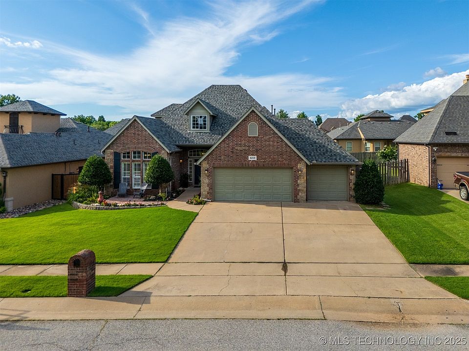 1st image of 4210 W Twin Oaks Pl