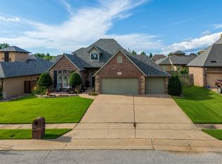 4210 W Twin Oaks Pl, Broken Arrow, OK 74011
