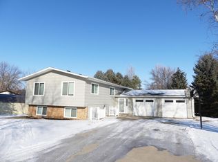 221 Mustang Pass, Brookings, SD 57006