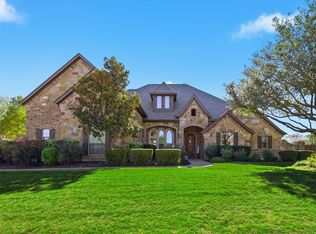 1149 Whisper Willows Dr, Fort Worth, TX 76111