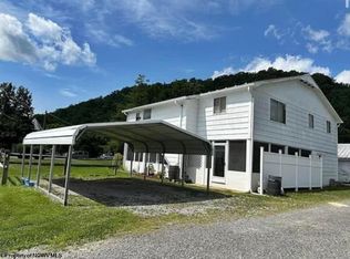814 Curry Ln, Marlinton, WV