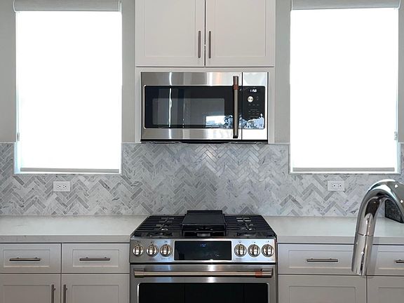 3rd image of 10527 Copeland Pl