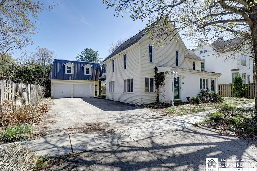 49 Ohio Ave photo 1