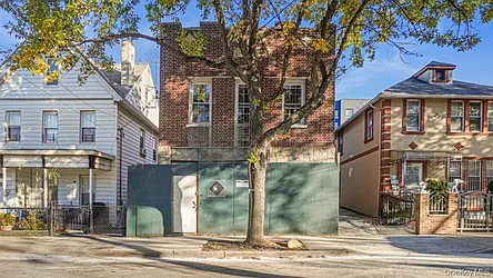 4518 Richardson Avenue