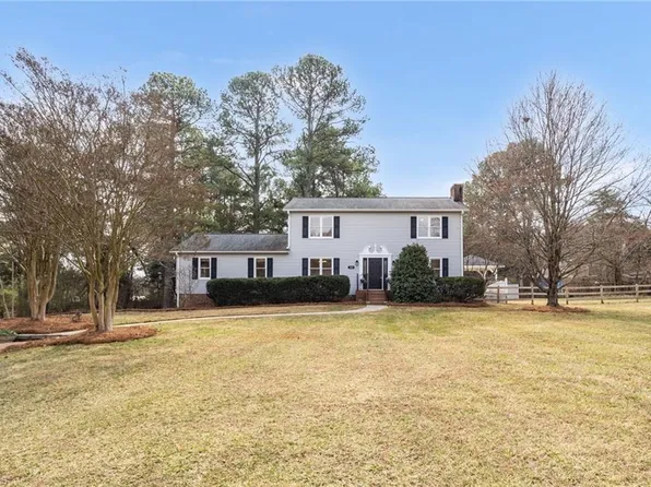 1650 W Clemmonsville Rd, Winston Salem, NC 27127