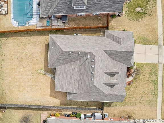 3rd image of 7316 E Knoxville St