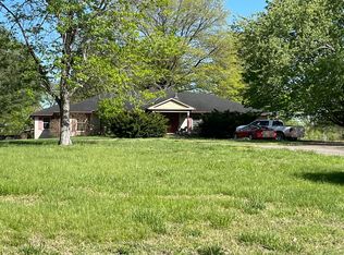 1085 Robertson Rd, Gallatin, TN 37066