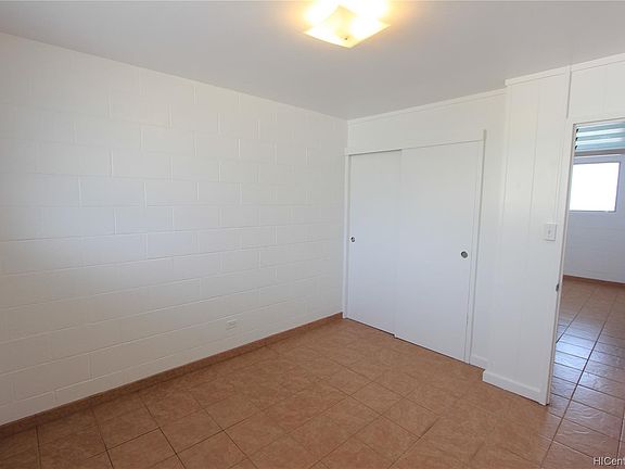 4th image of 823 Waiaka Pl