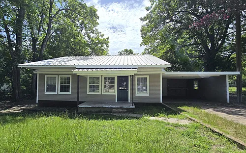 299 Francis St Photo 1