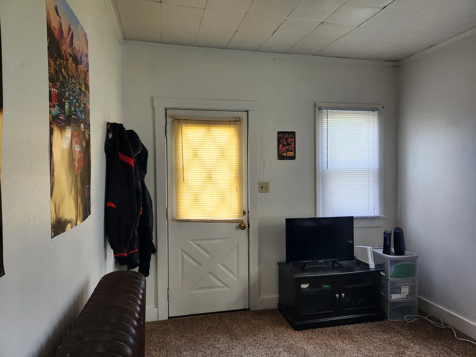 1503 S Farwell St — Photo 4