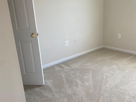 4th image of 18208 Roy Croft Dr
