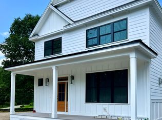 1 Forest Hill Ln, Kennebunk, ME 04043