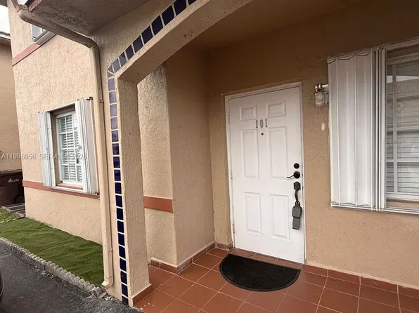 3262 W 70th St Unit 101, Hialeah, FL 33018