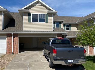 6807 S 90th St, Lincoln, NE 68526