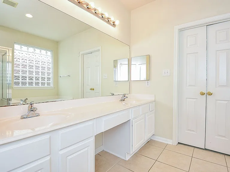 15119 Newfield Bridge Ln — Photo 24