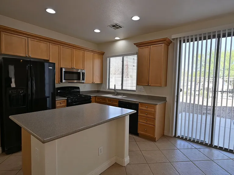 5472 Overlook Valley St — Photo 16