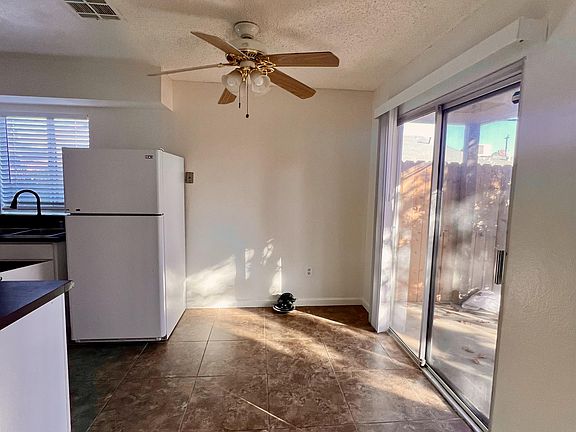 4th image of 3024 W Pontiac Way #104