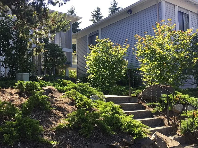 North Highland Court — Photo 2