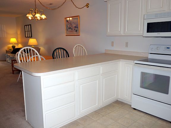 4th image of 38173 Beachwood Ct #H61