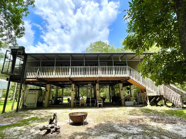1656 SE River Dr, Branford, FL 32008