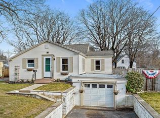 26 Lewiston St, Brockton, MA 02302
