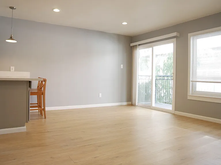 1109 Parker St #4 — Photo 12