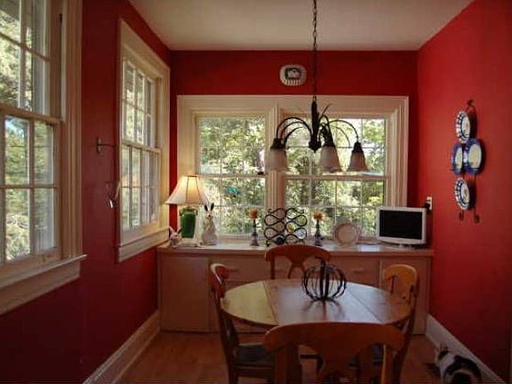Breakfast Room